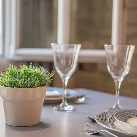 Apartament Luckey Homes - Rue Ecuyere